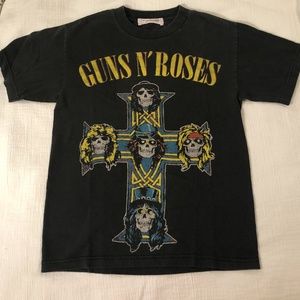 DAYDREAMER Guns N' Roses graphic tee